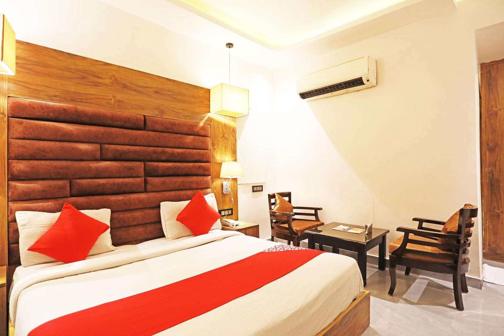 Fabhotel Ronald Inn 파리다바드 외부 사진