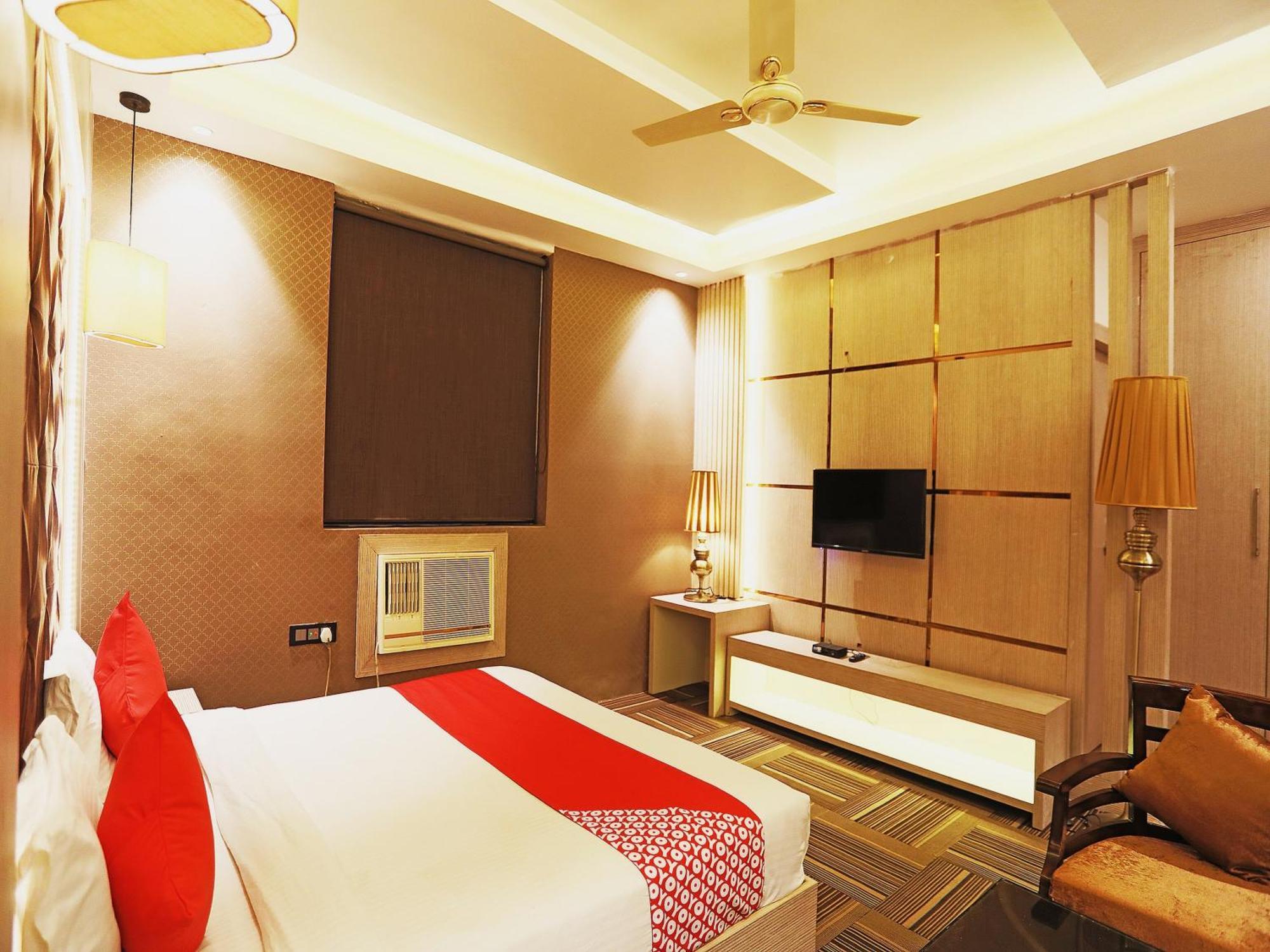 Fabhotel Ronald Inn 파리다바드 외부 사진
