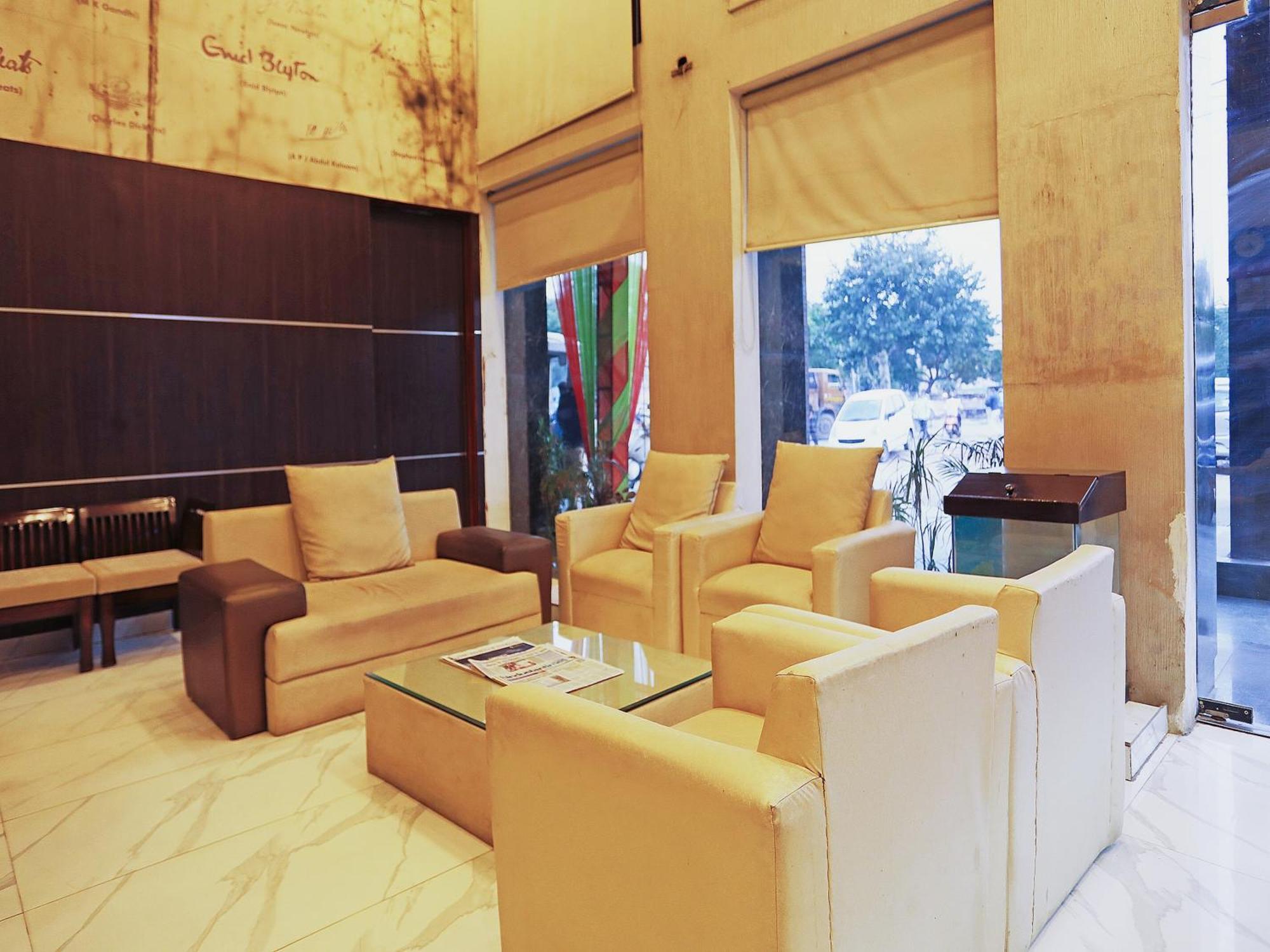 Fabhotel Ronald Inn 파리다바드 외부 사진