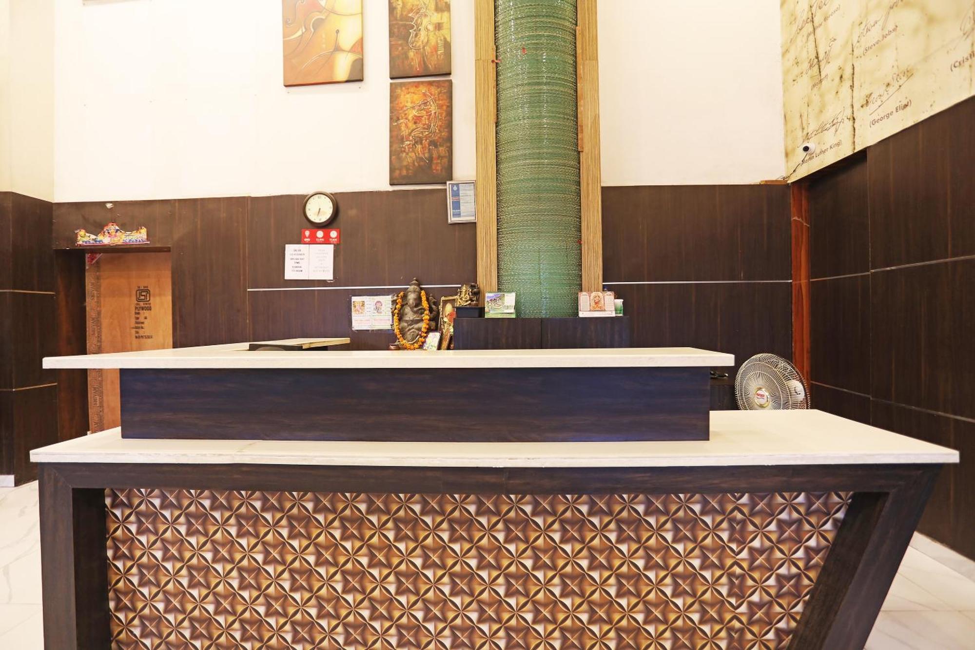 Fabhotel Ronald Inn 파리다바드 외부 사진