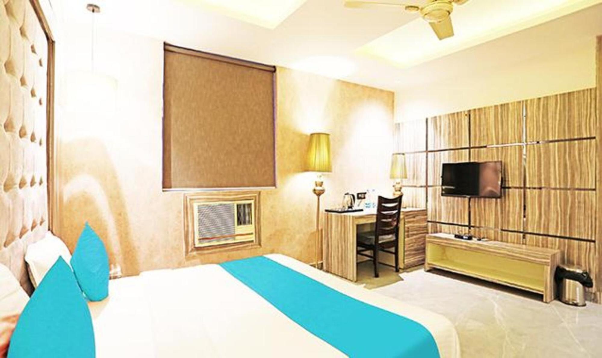 Fabhotel Ronald Inn 파리다바드 외부 사진